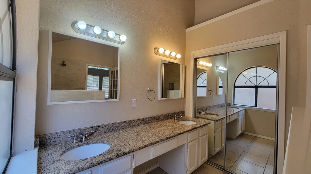 3217 Cliffview Drive Corinth TX 76210