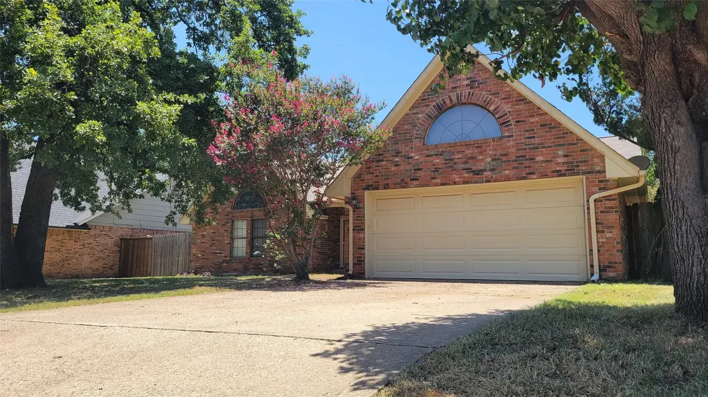 3217 Cliffview Drive Corinth TX 76210