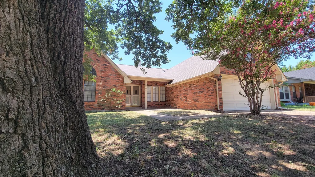 3217 Cliffview Drive Corinth TX 76210