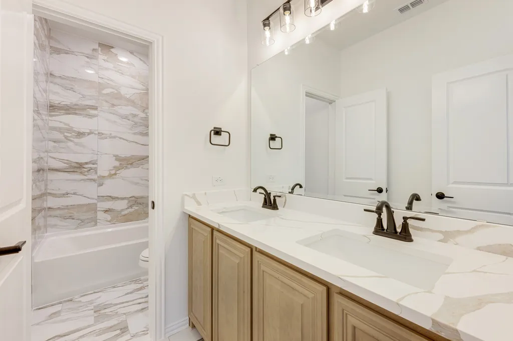 1073 Raptor Road Alvarado TX 76009