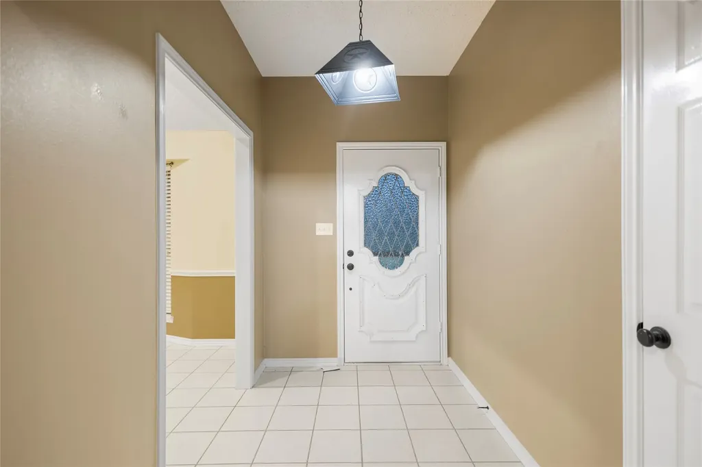 121 Crestview Street Chandler TX 75758