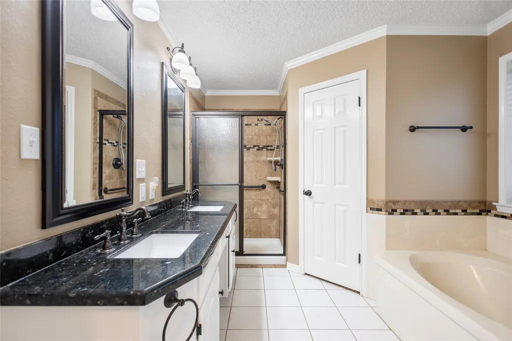 121 Crestview Street Chandler TX 75758