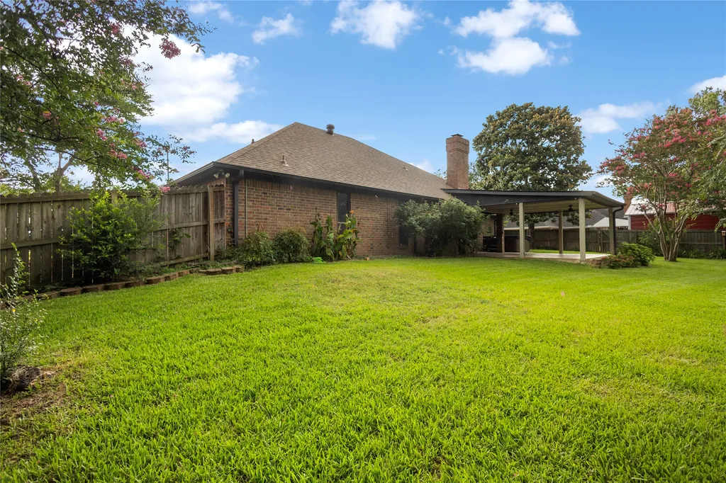 121 Crestview Street Chandler TX 75758
