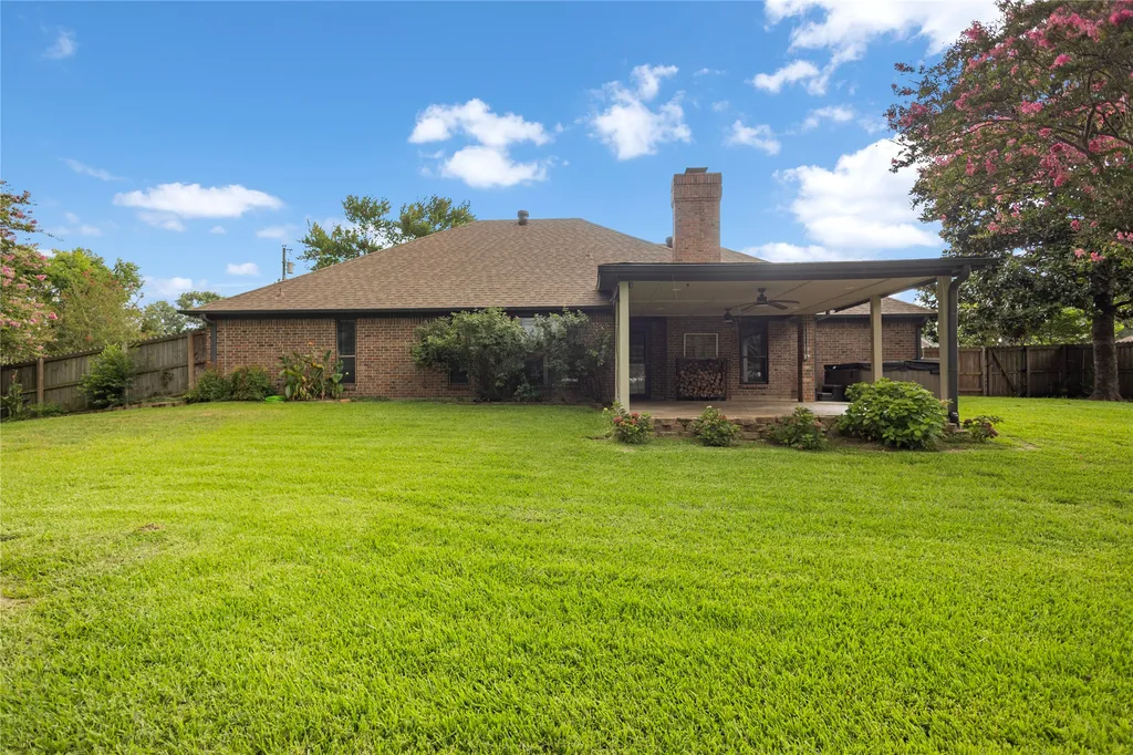 121 Crestview Street Chandler TX 75758