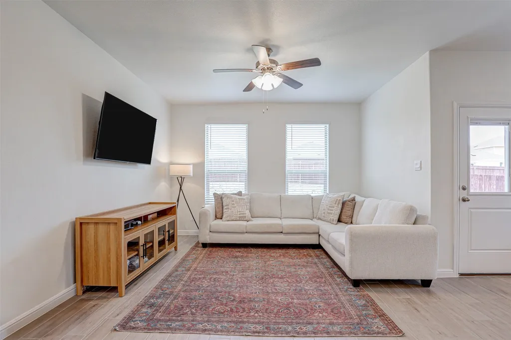 175 Bay Meadows Lane Boyd TX 76023