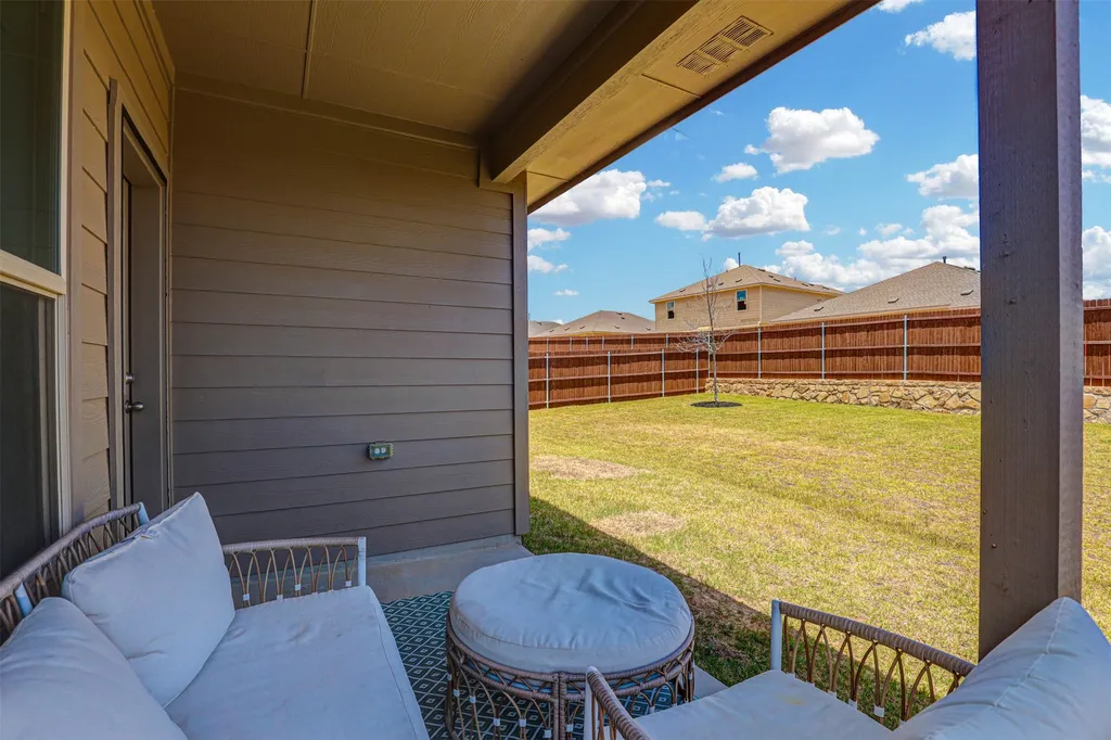 175 Bay Meadows Lane Boyd TX 76023