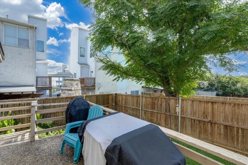 29 Oakbrook Drive Lewisville TX 75057