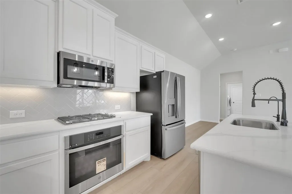 2650 Bechtol Street Garland TX 75042