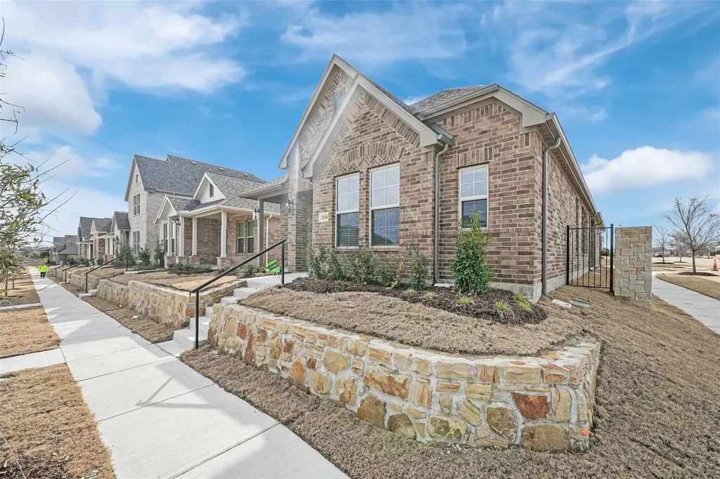2650 Bechtol Street Garland TX 75042