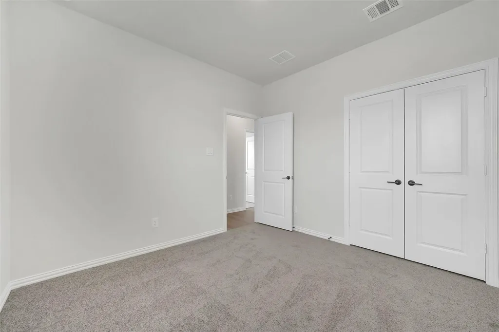 2650 Bechtol Street Garland TX 75042