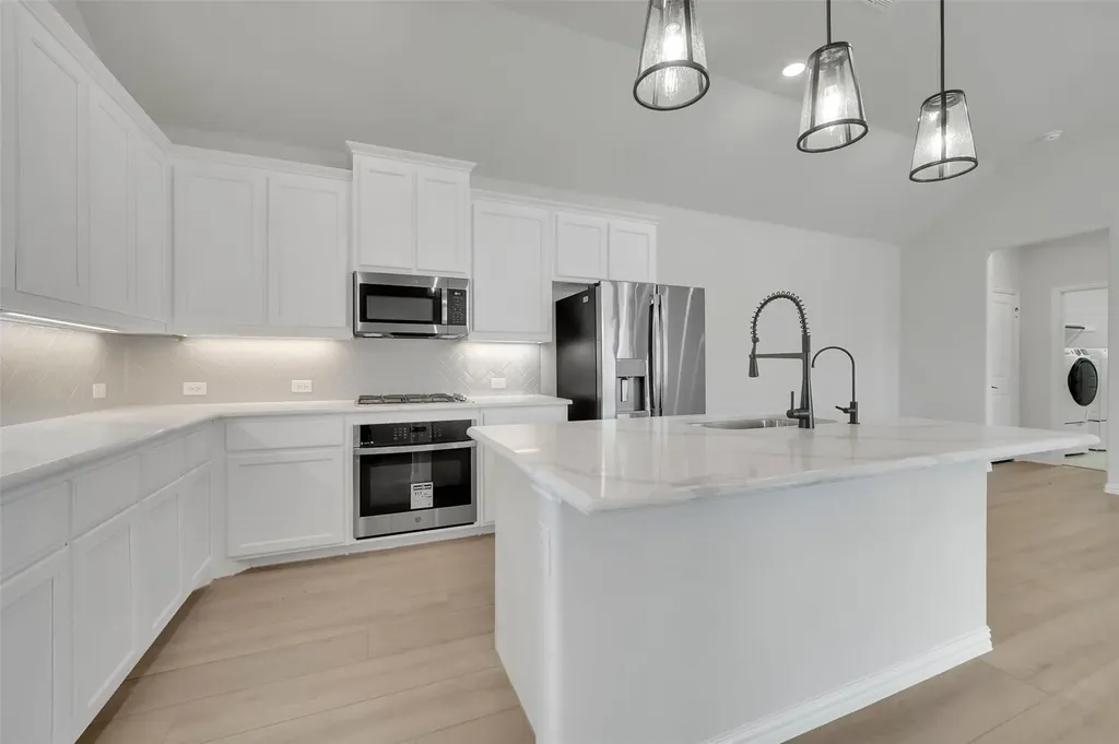 2650 Bechtol Street Garland TX 75042