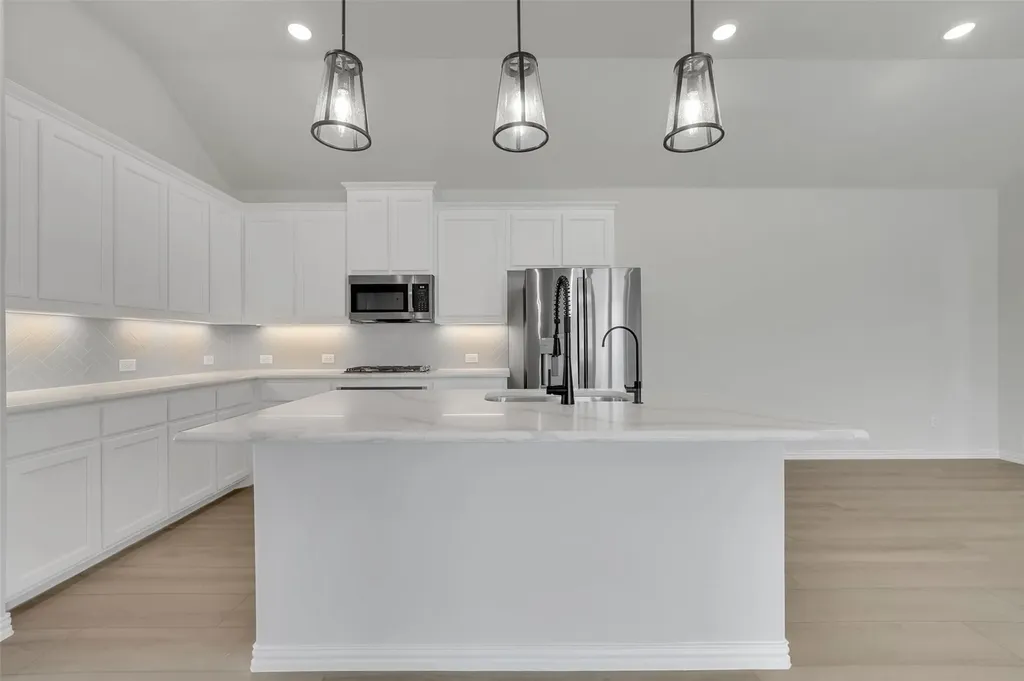 2650 Bechtol Street Garland TX 75042