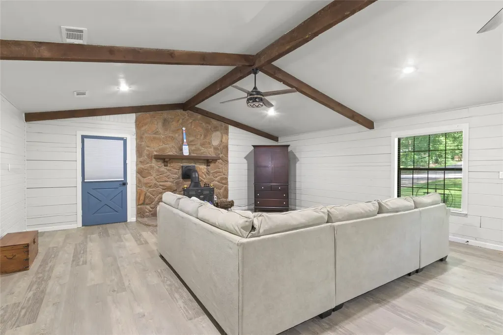 323 Dyer Circle Payne Springs TX 75156