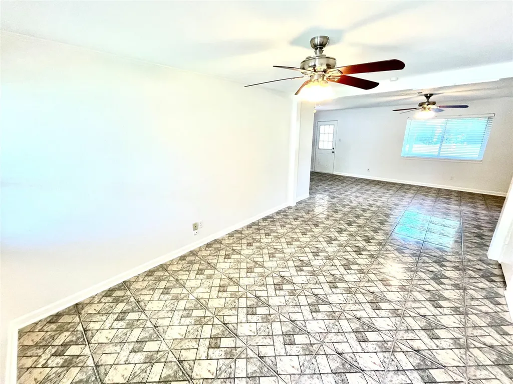 201 E Fuller Drive Euless TX 76039