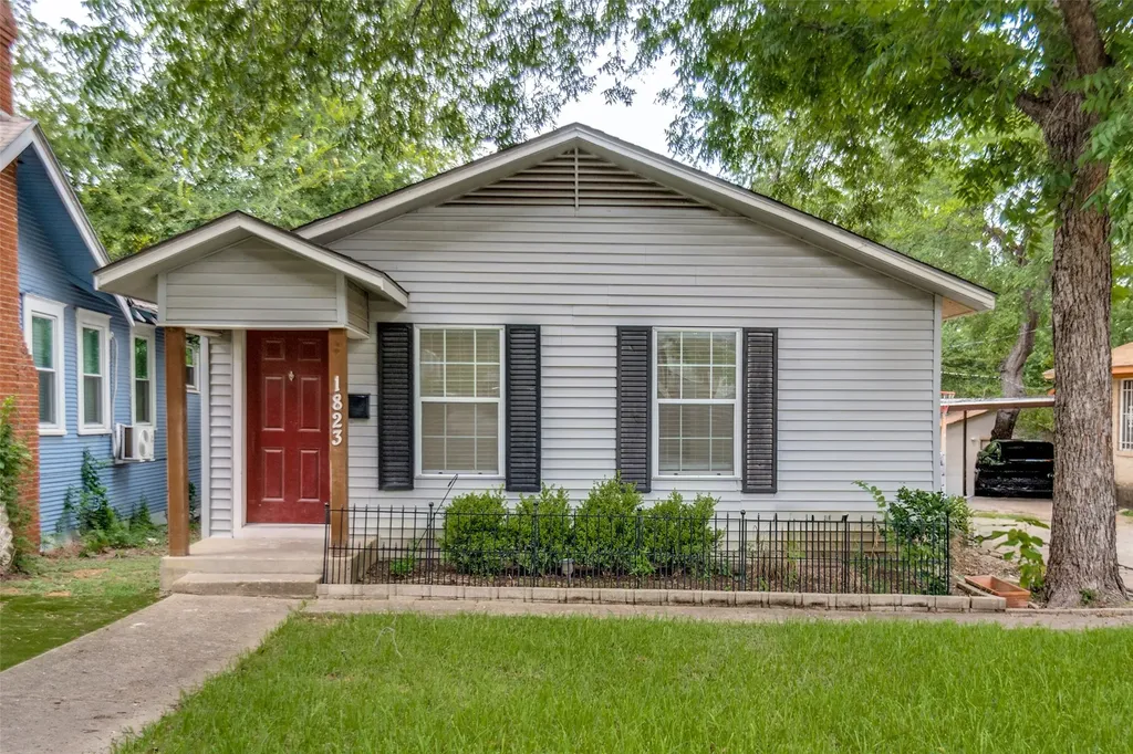 1823 Michigan Avenue Dallas TX 75216