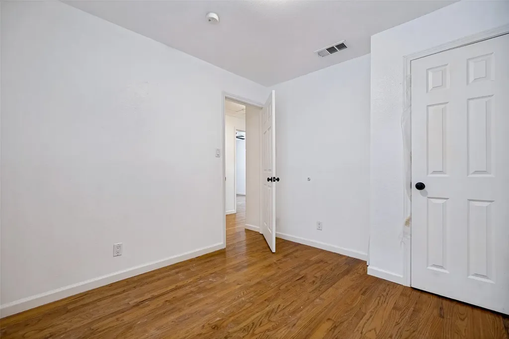 1823 Michigan Avenue Dallas TX 75216