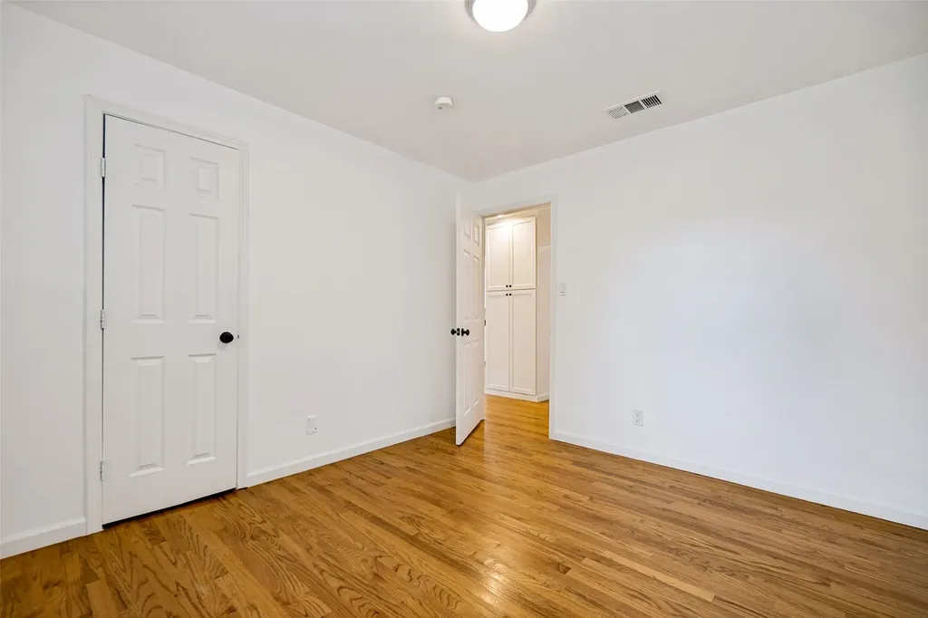 1823 Michigan Avenue Dallas TX 75216