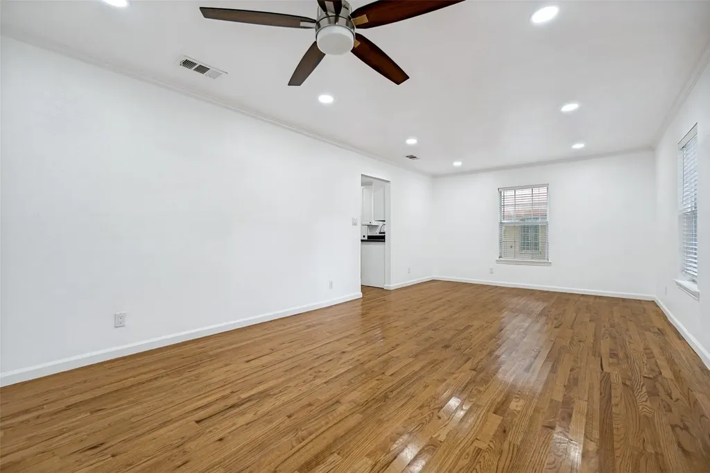 1823 Michigan Avenue Dallas TX 75216