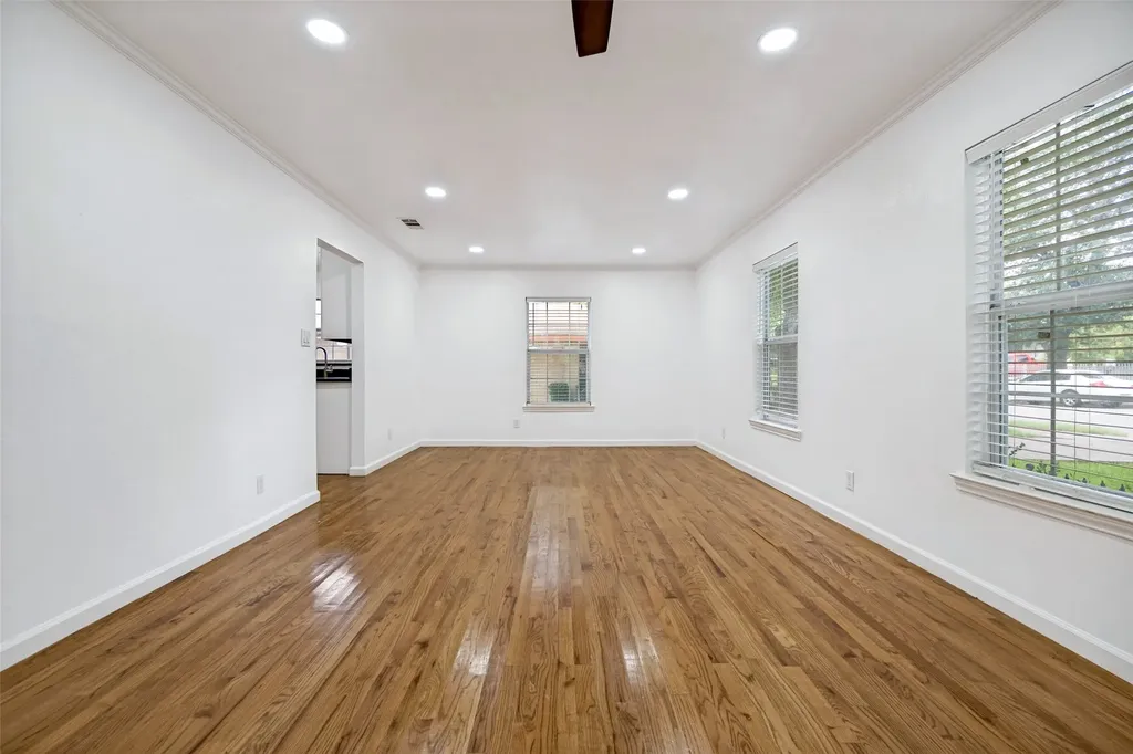1823 Michigan Avenue Dallas TX 75216