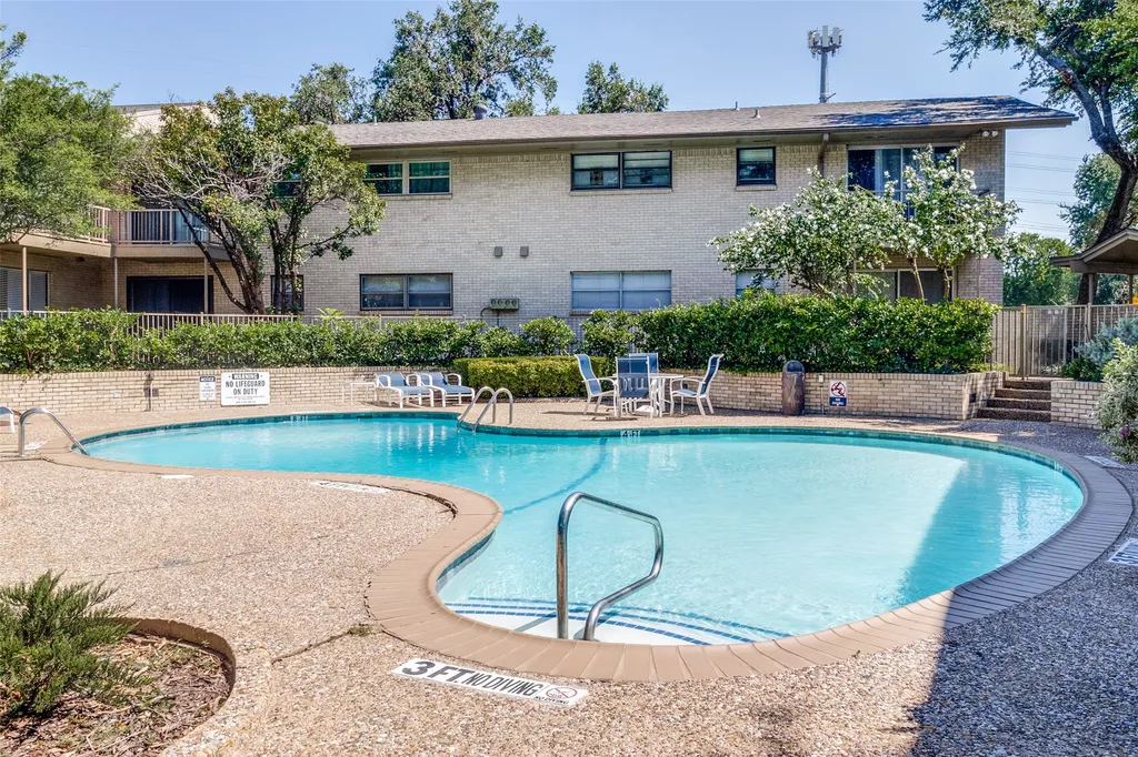 11122 Valleydale Dallas TX 75230