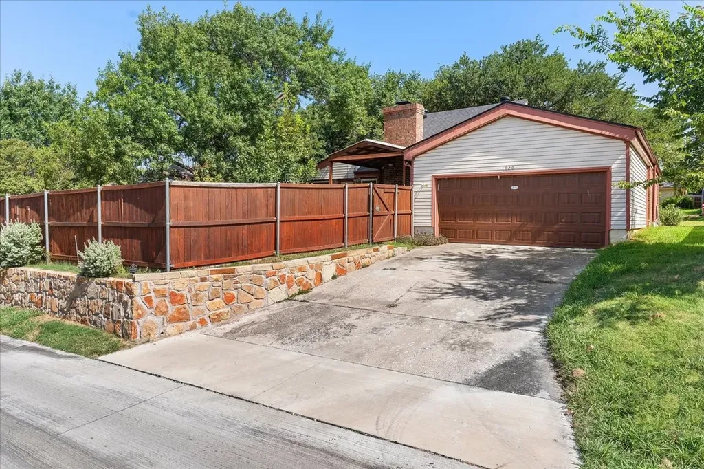 1820 Green Ridge Court Carrollton TX 75007
