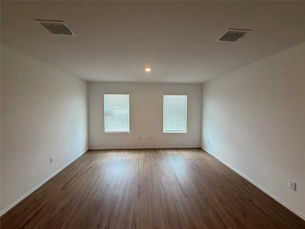 465 Whistlestop Way Ferris TX 75125