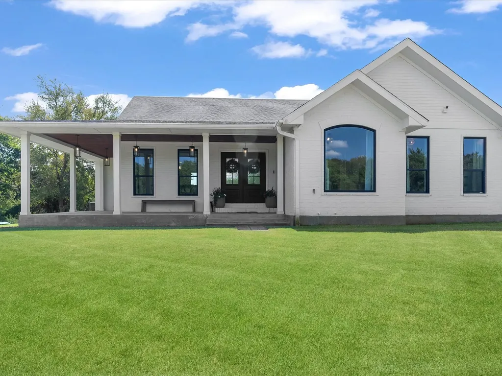 946 Burke Road Gunter TX 75058