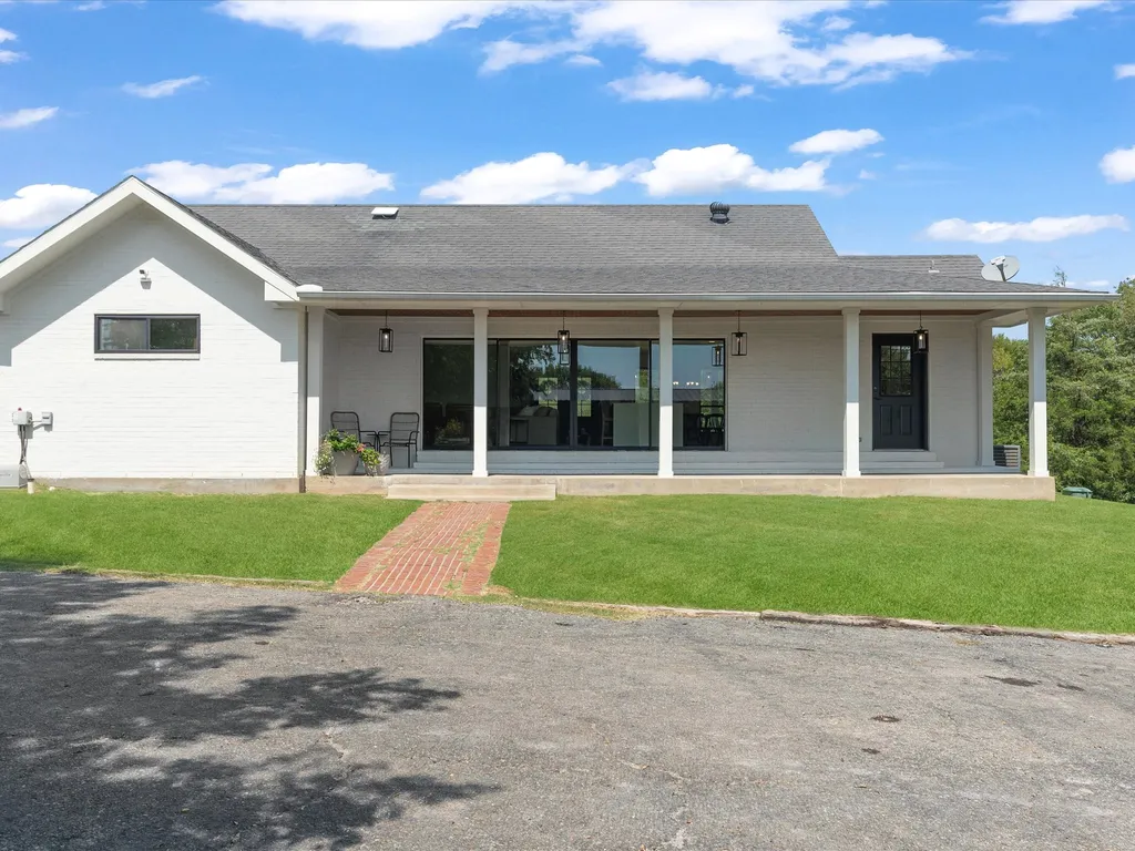 946 Burke Road Gunter TX 75058