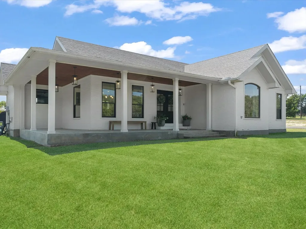 946 Burke Road Gunter TX 75058