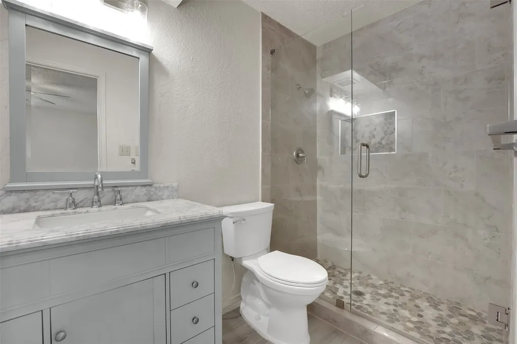 411 S Las Vegas Trail White Settlement TX 76108