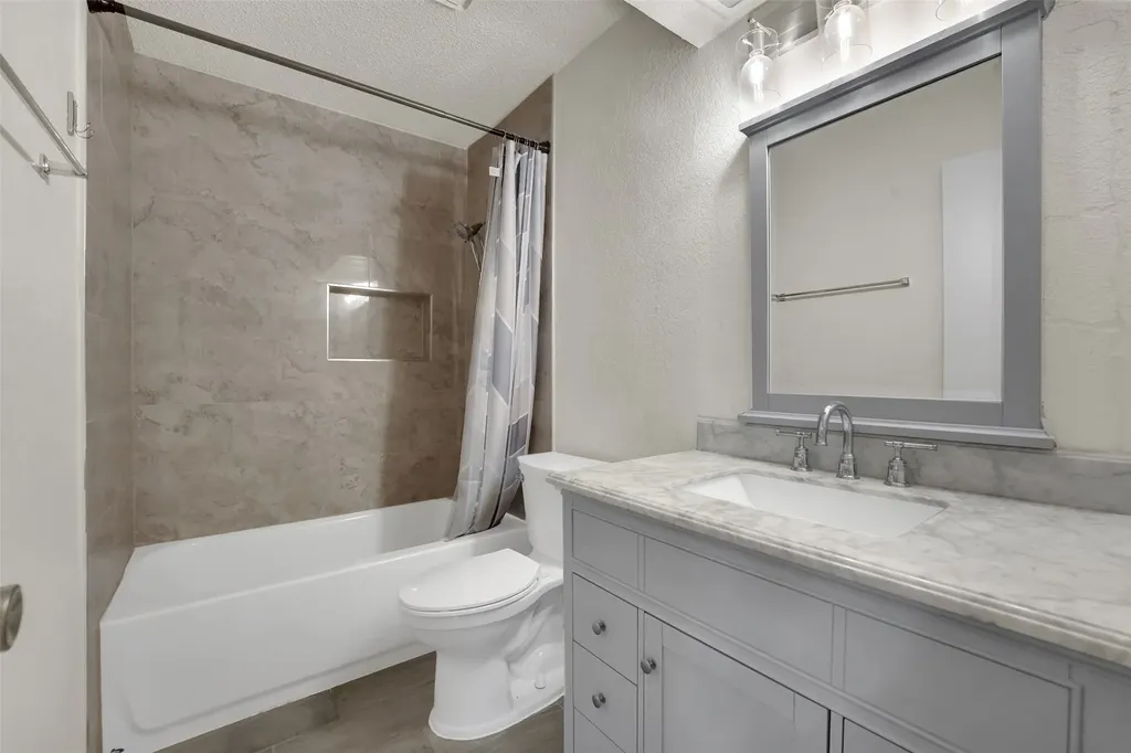 411 S Las Vegas Trail White Settlement TX 76108