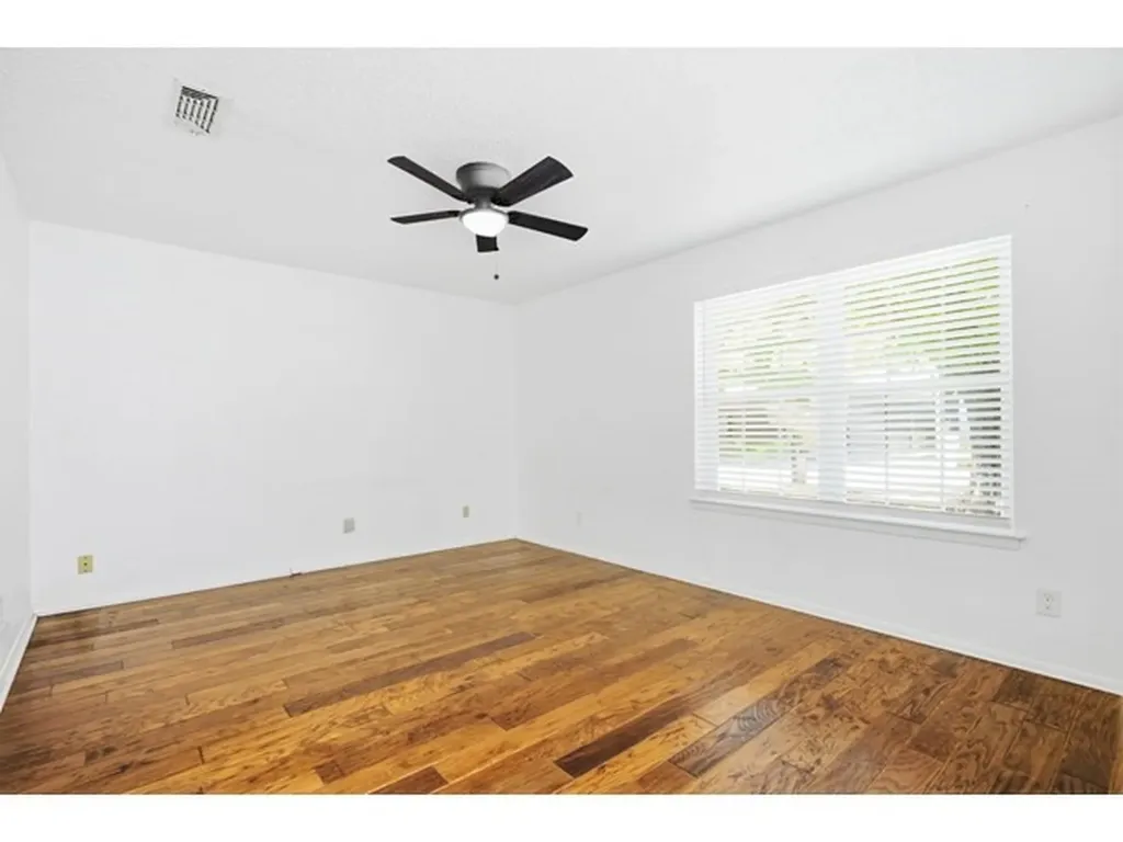 2108 Guinevere Street Arlington TX 76014