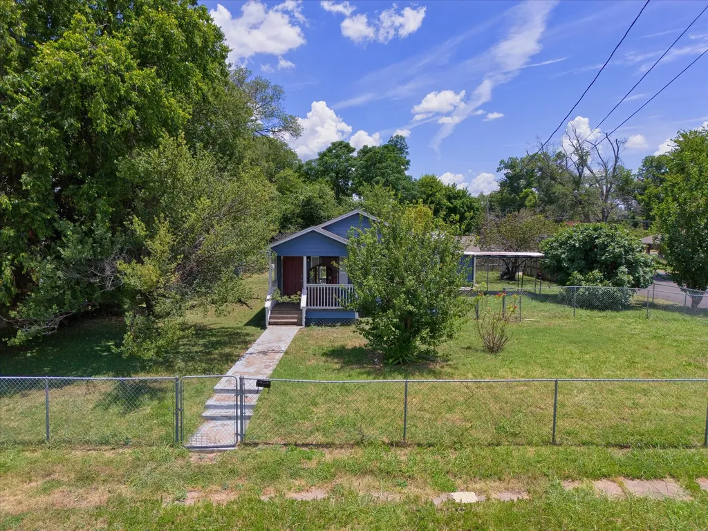 403 Dallas Waco TX 76704
