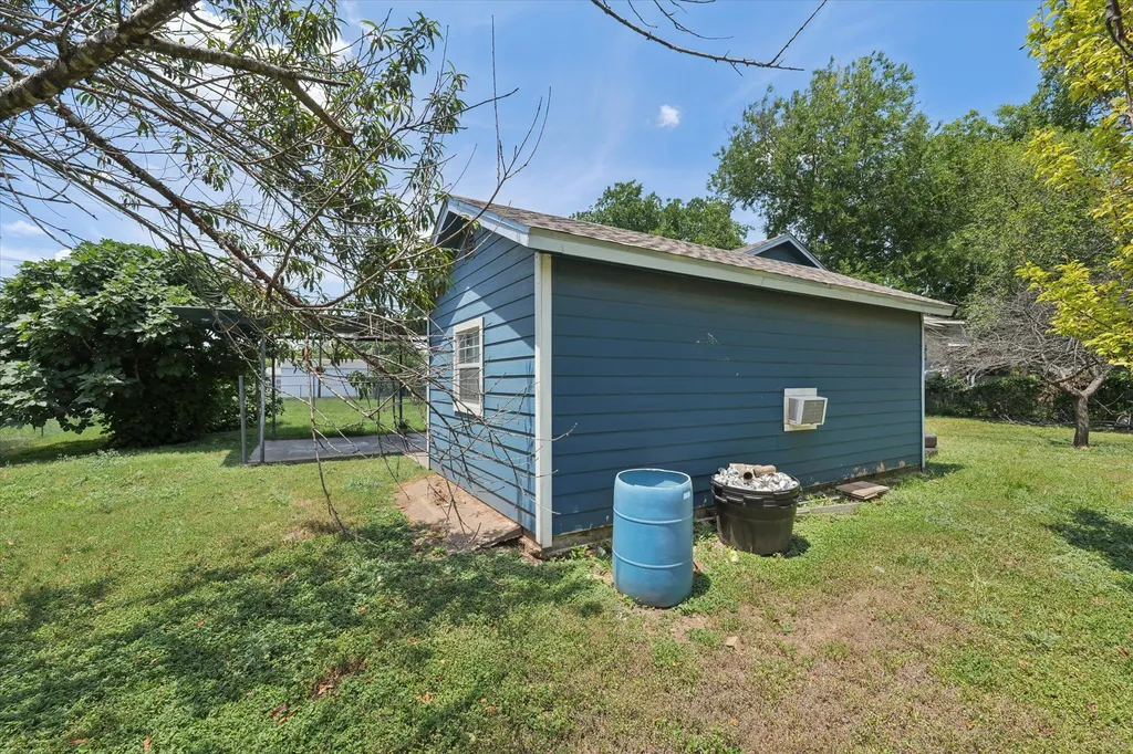 403 Dallas Waco TX 76704