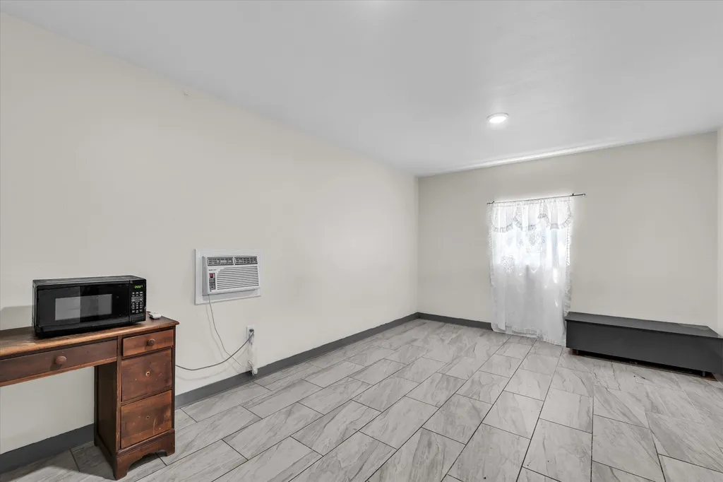 403 Dallas Waco TX 76704