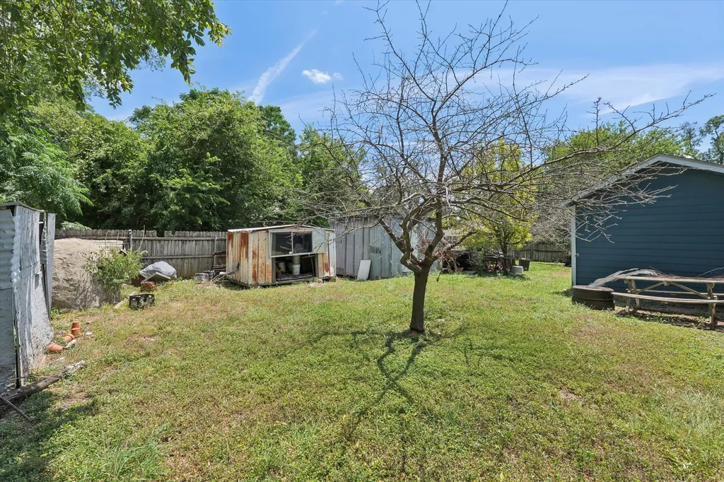 403 Dallas Waco TX 76704
