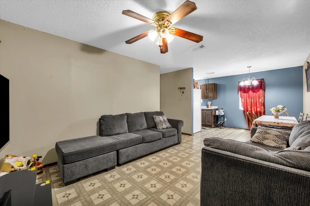 403 Dallas Waco TX 76704