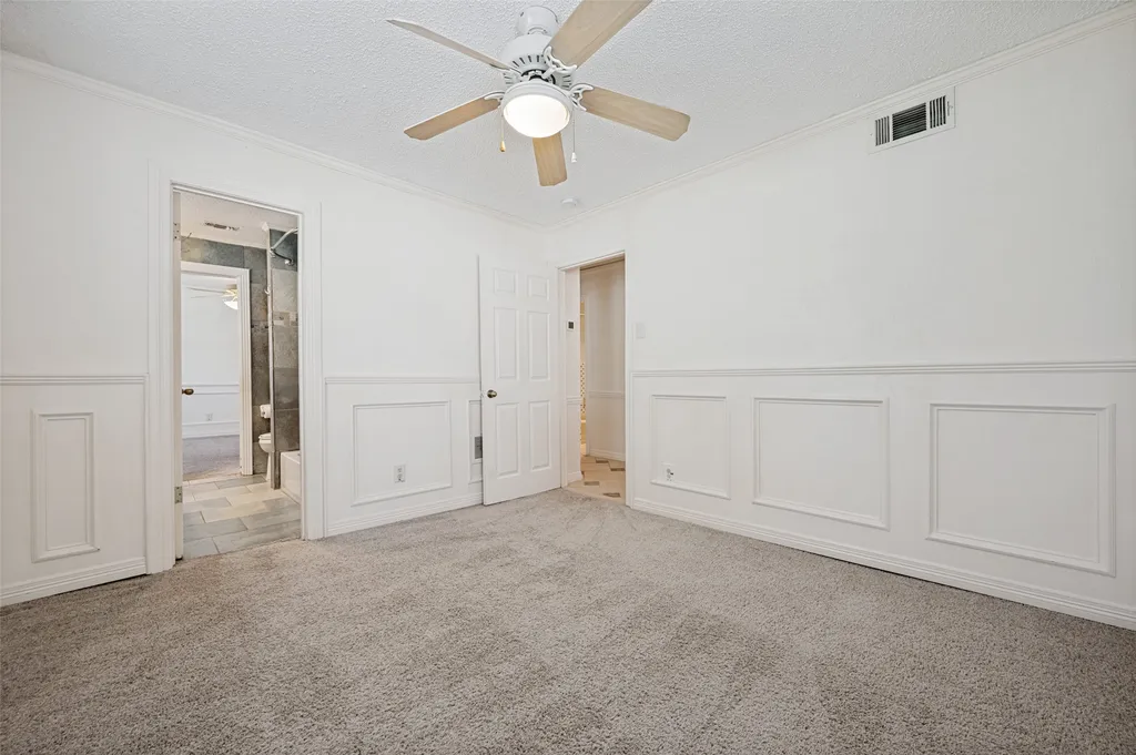 221 Linda Lane Irving TX 75062