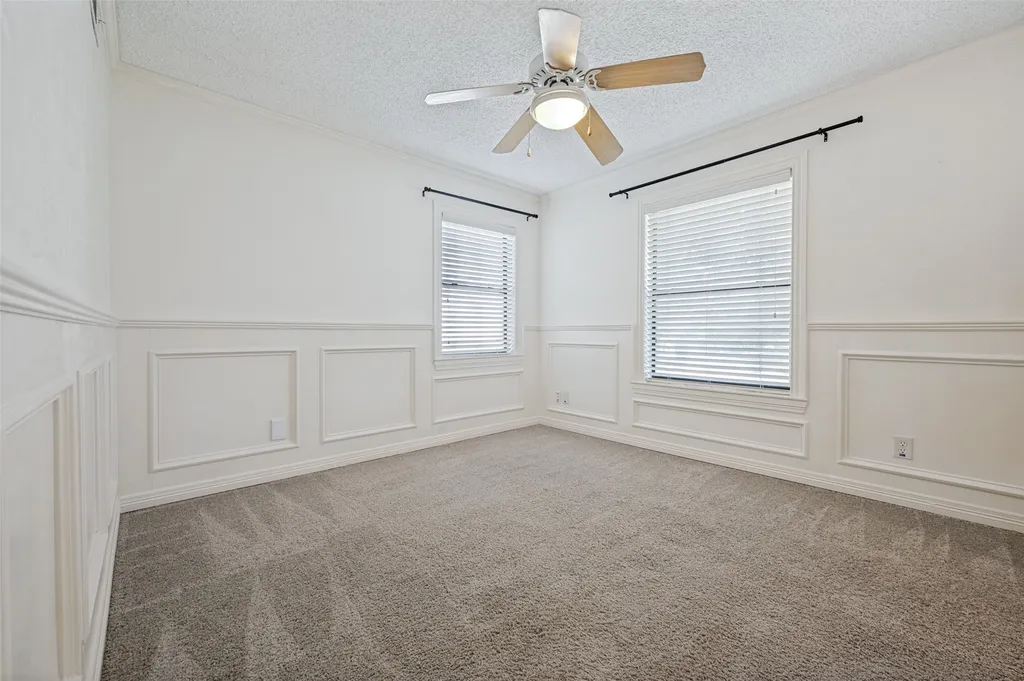 221 Linda Lane Irving TX 75062