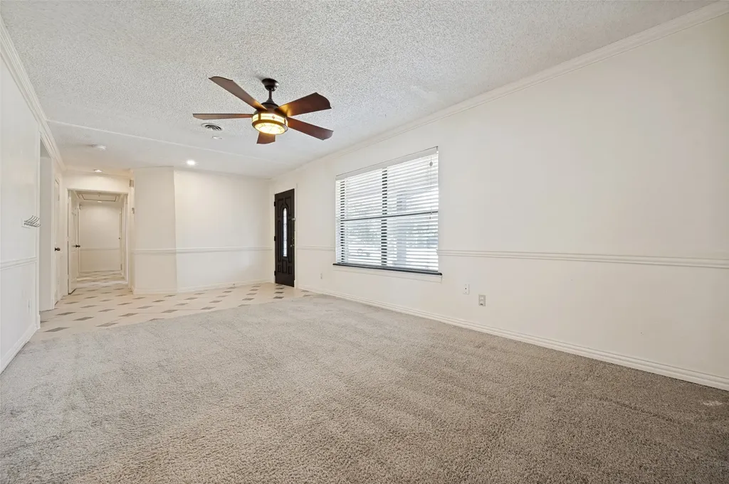 221 Linda Lane Irving TX 75062