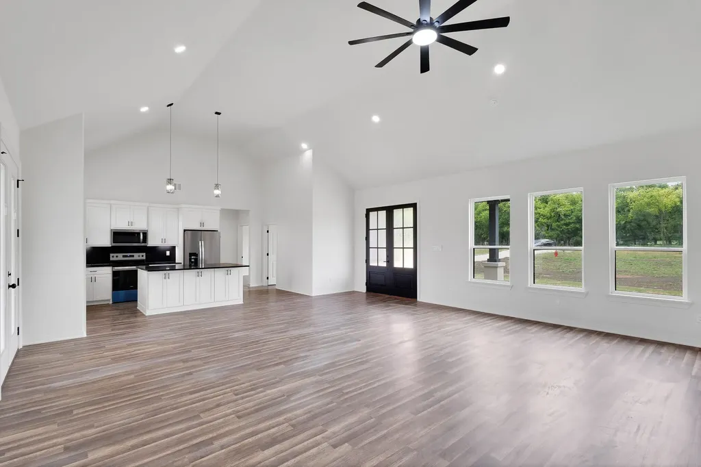901 Old Maypearl Road Waxahachie TX 75167