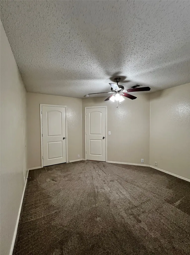 1901 Berkeley Drive Glenn Heights TX 75154