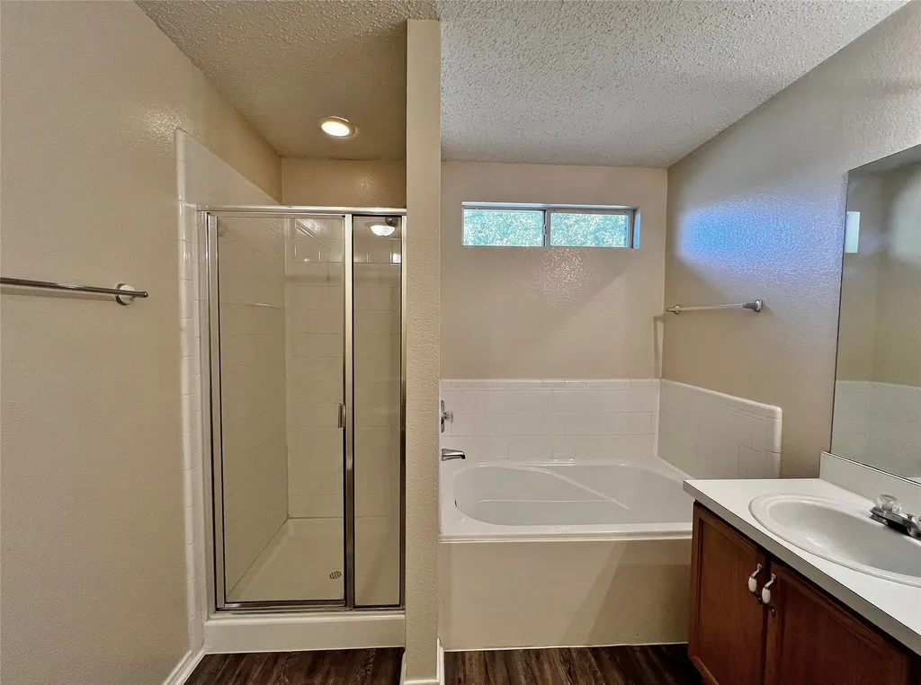 1901 Berkeley Drive Glenn Heights TX 75154