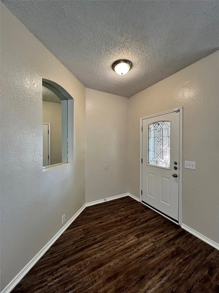 1901 Berkeley Drive Glenn Heights TX 75154