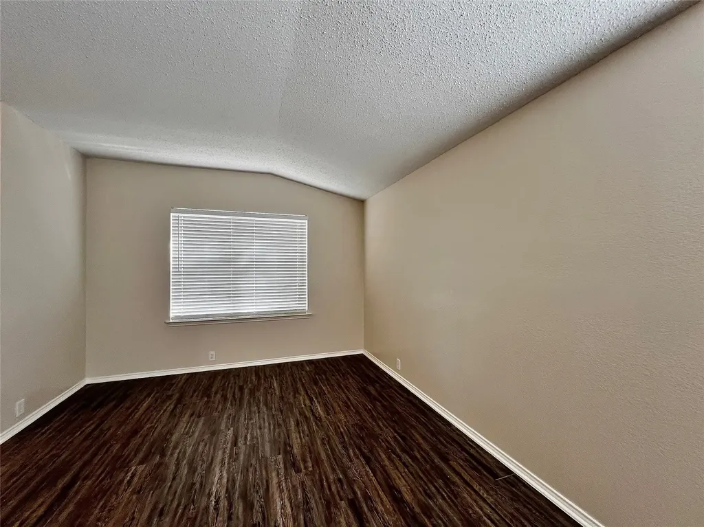 1901 Berkeley Drive Glenn Heights TX 75154
