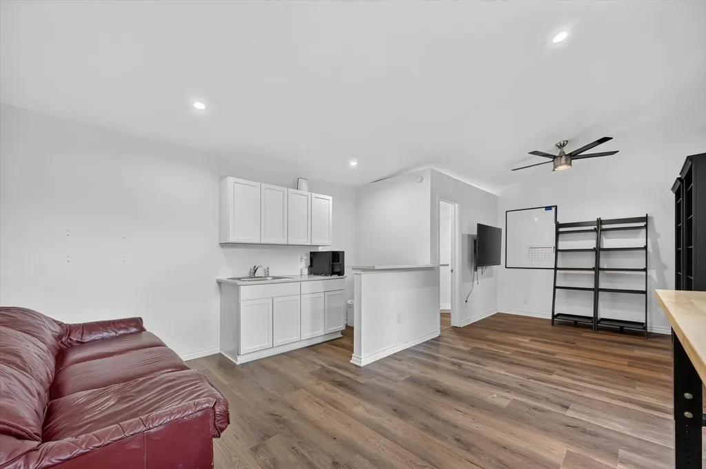 9132 Choctaw Trail Flower Mound TX 75022