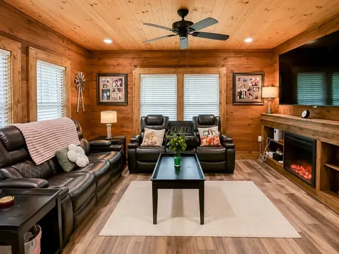 8262 Us Highway 84 W Mount Enterprise TX 75681
