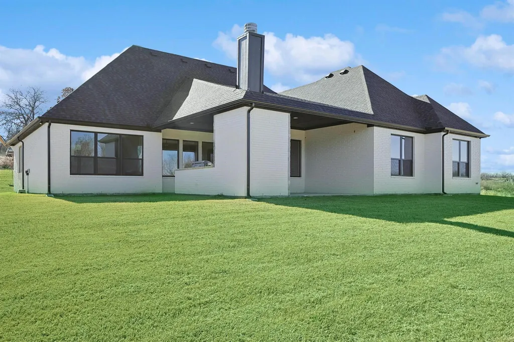 1018 Glenoaks Drive Weatherford TX 76088