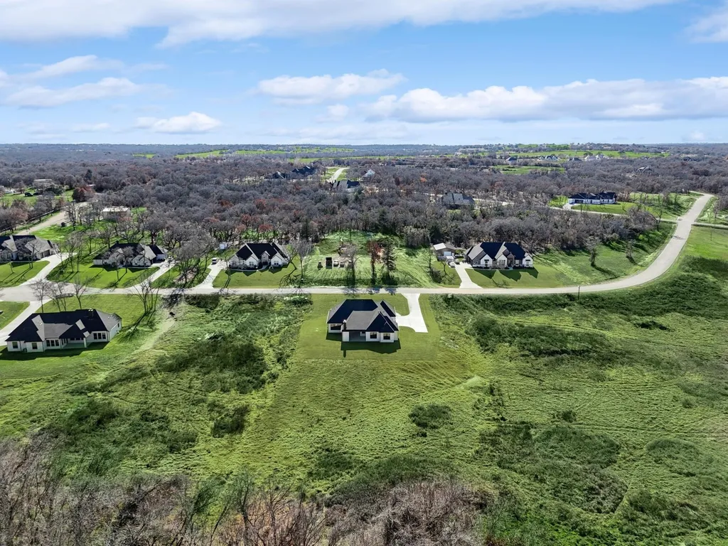 1018 Glenoaks Drive Weatherford TX 76088