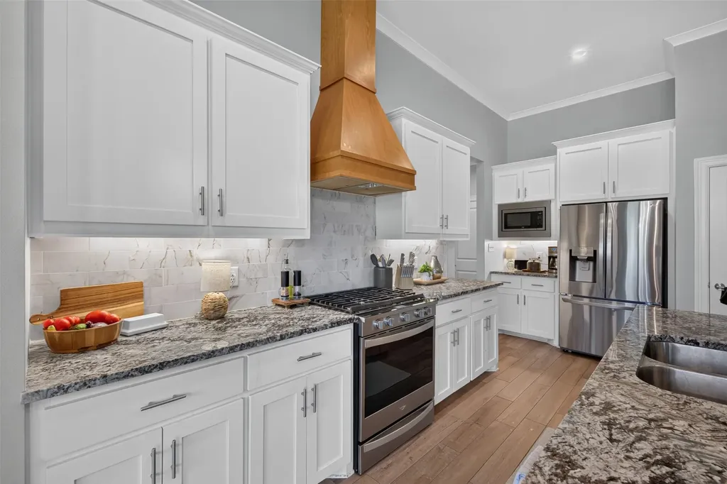 329 Newport Lane Benton LA 71006